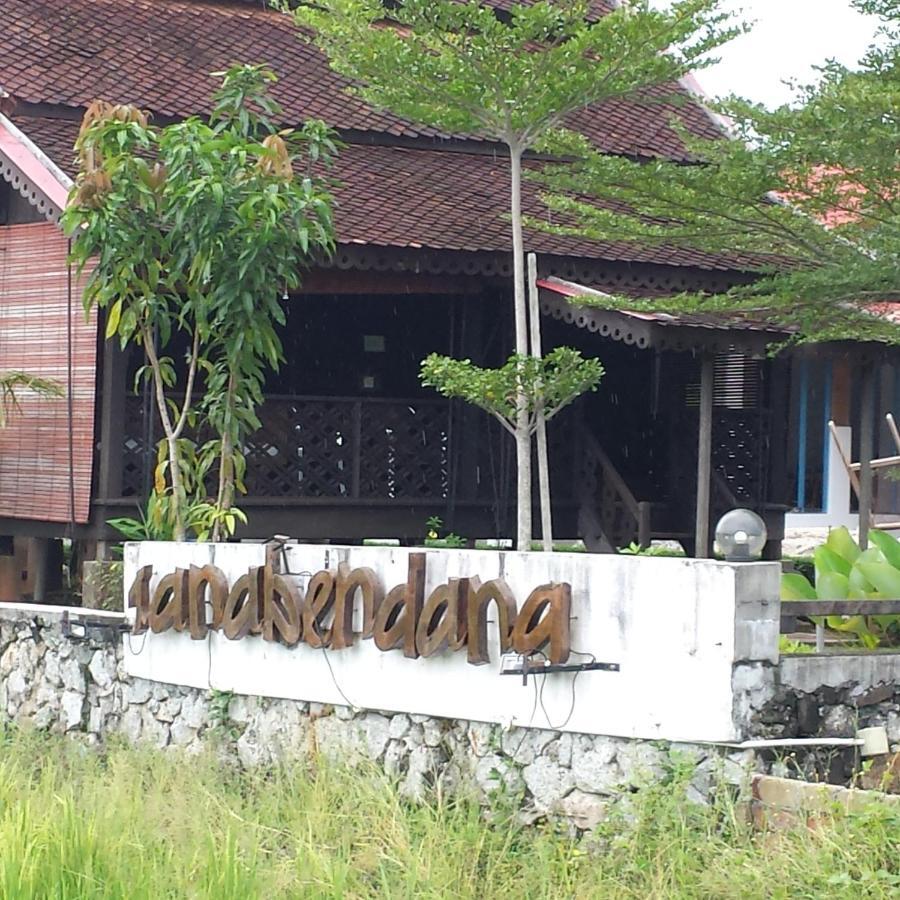 Tanabendang Banglos Pantai Cenang  Esterno foto